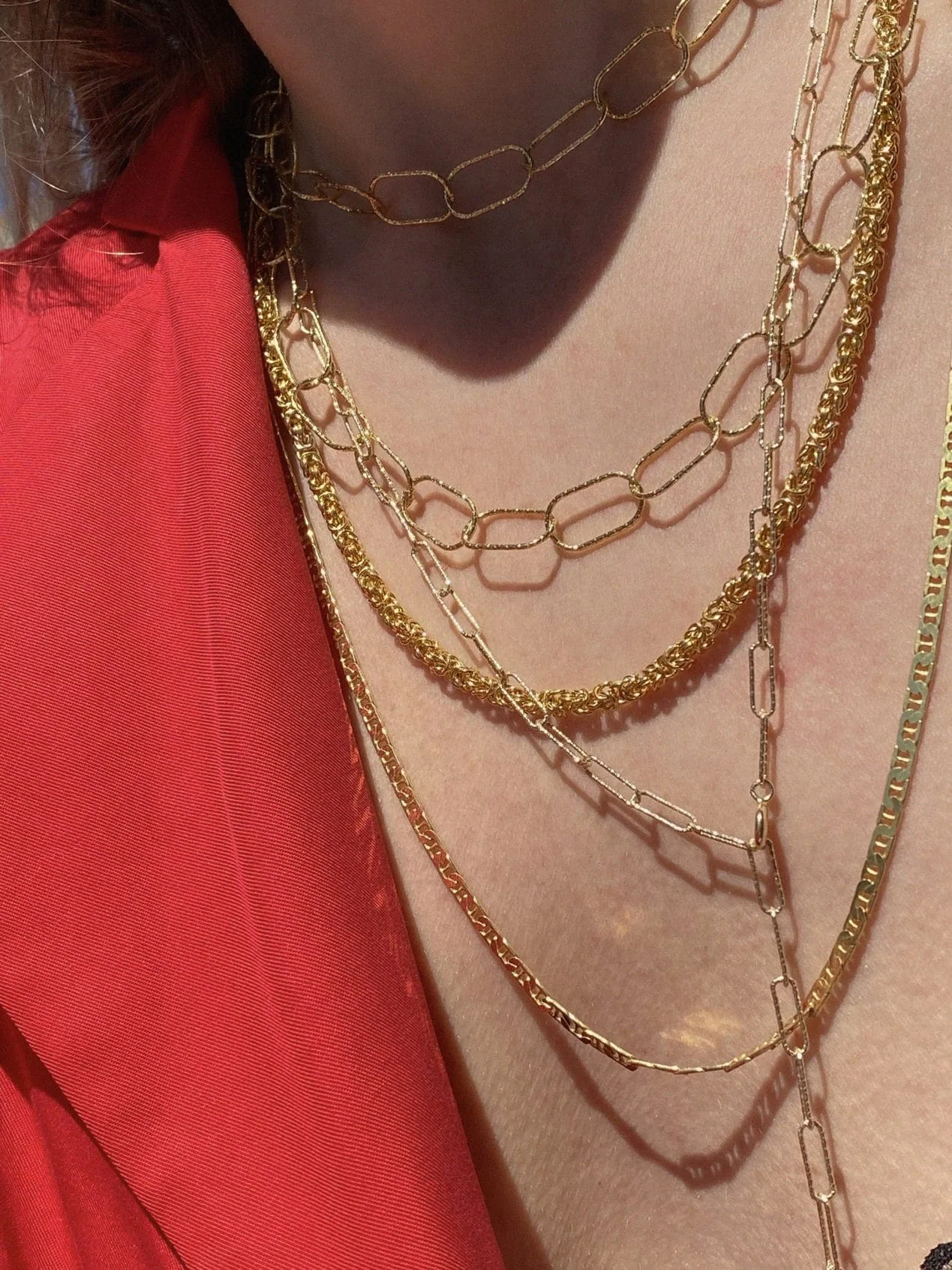 Oval Statement Chain - Gold - Image 4